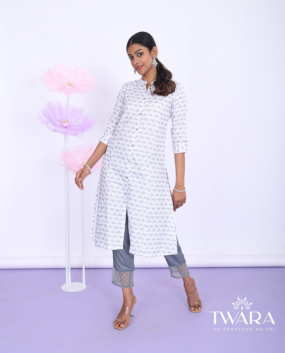 Twara cream ogee patterns print Chinese collar with 3/4th sleeve cotton straight-cut below-knee kurti