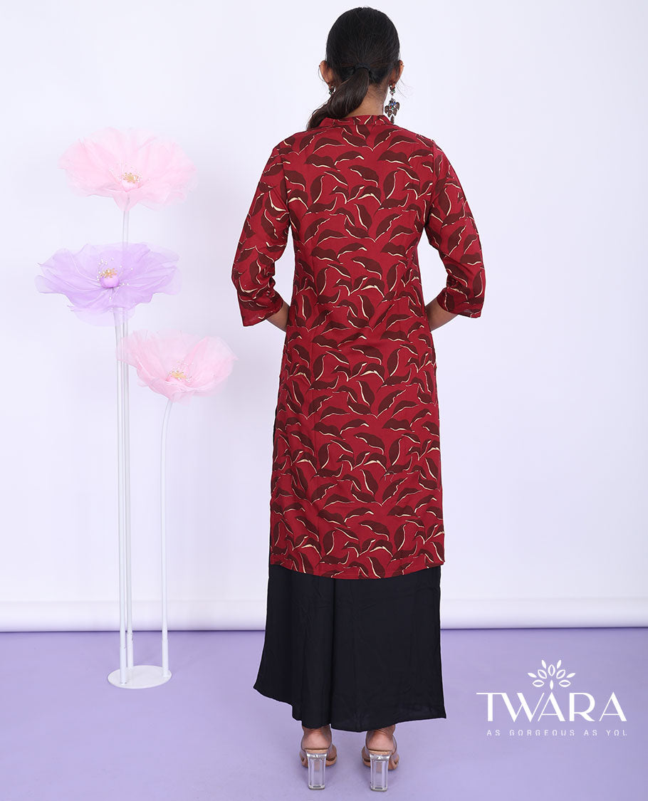 Twara red uniquely printed Chinese collar with 3/4th sleeve rayon straight-cut below-knee kurti