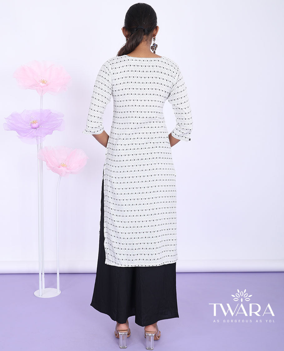 Twara cream argyle printed round neck with 3/4th sleeve cotton straight-cut below-knee kurti