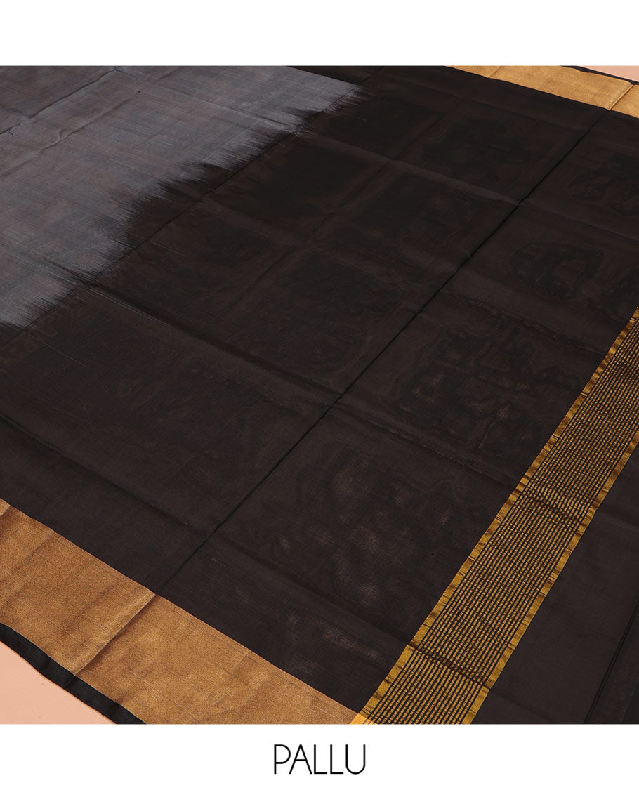 Grey Plain Uppada Silk Saree, Complemented by a Contrast Bavanji Border, Plain Pallu, and Paired with a Contrast Blouse