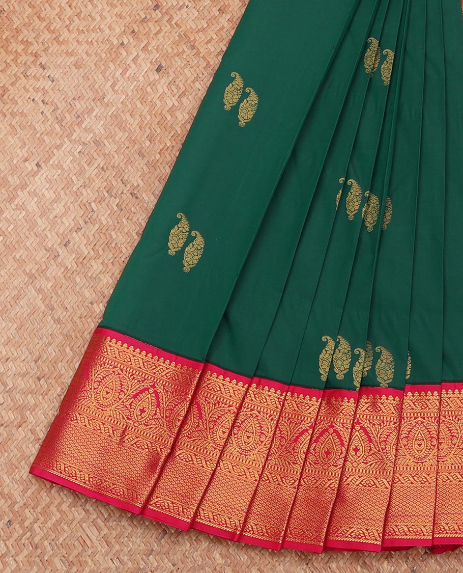Green Budget Silk Saree, Detailed with Paisley Buttas, Complemented by a Contrast Traditional Zari Design Border, Grand Pallu, and a Contrast Blouse