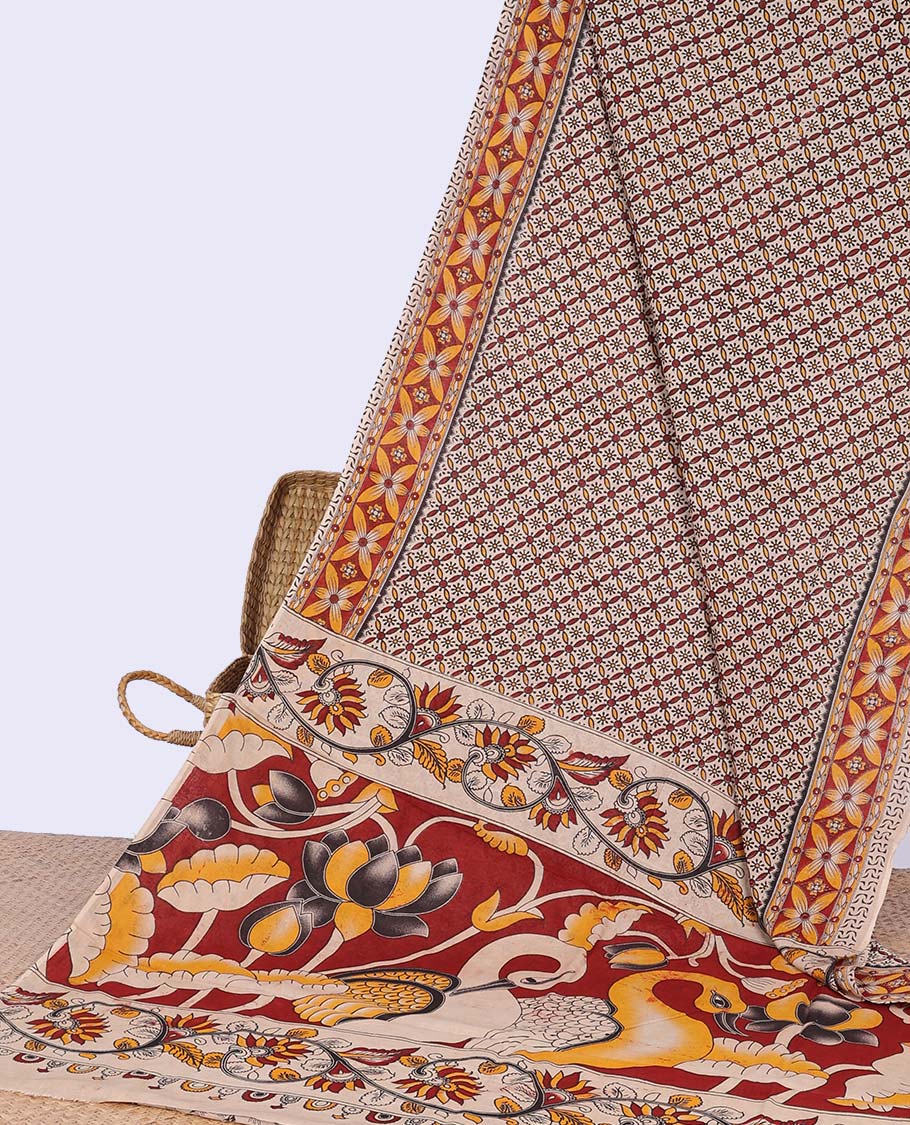 Cream argyle design machine-printed kalamkari cotton saree with contrast floral border & floral vine design pallu