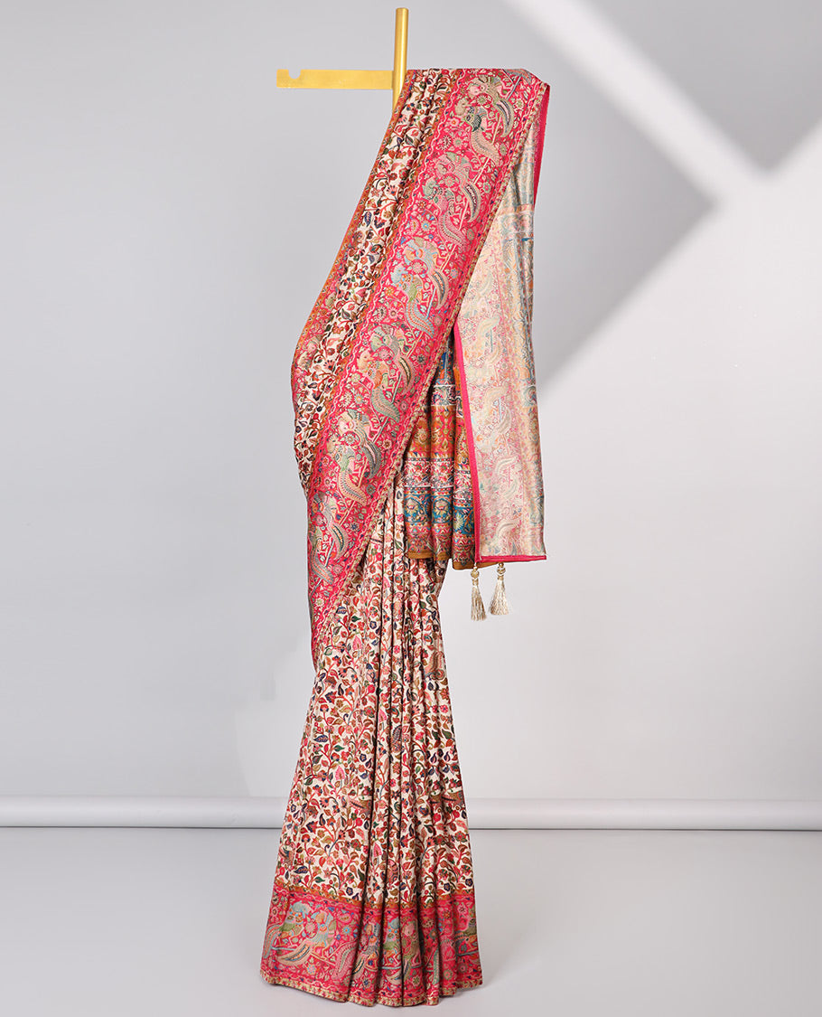 Cream floral vine design semi-banaras dola silk saree with contrast border & intricate design pallu