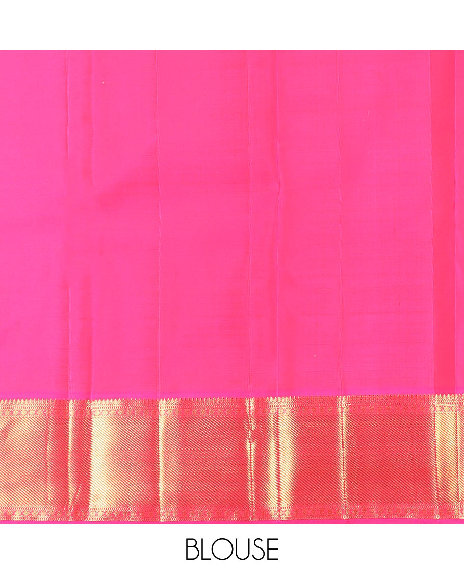 Gold mayil chakram buttas Kanchipuram silk saree, contrast border of thilakam mokku, muthu, banaras, and rudraksham designs, and jaal pallu