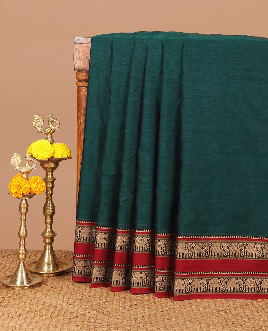 Green mercerised cotton saree with elephant thread weaving border & seer pallu along with running blouse