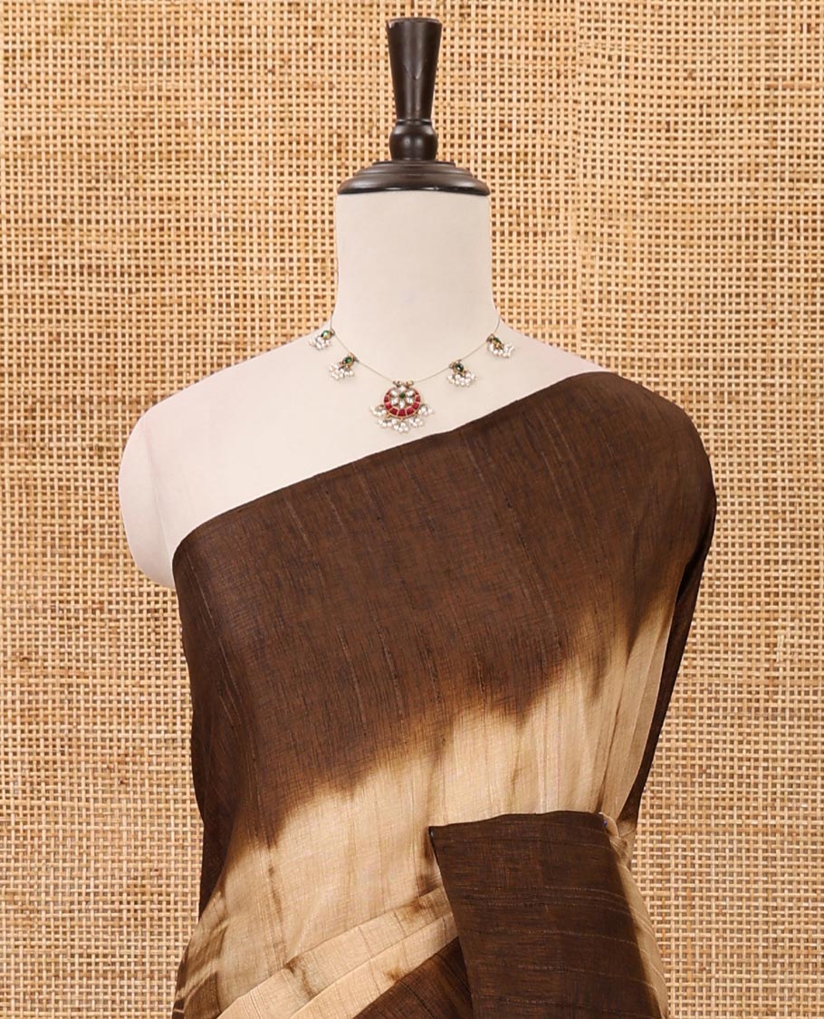 Borderless brown shibori-printed jute tussar silk saree, contrast shibori-printed pallu & contrast blouse
