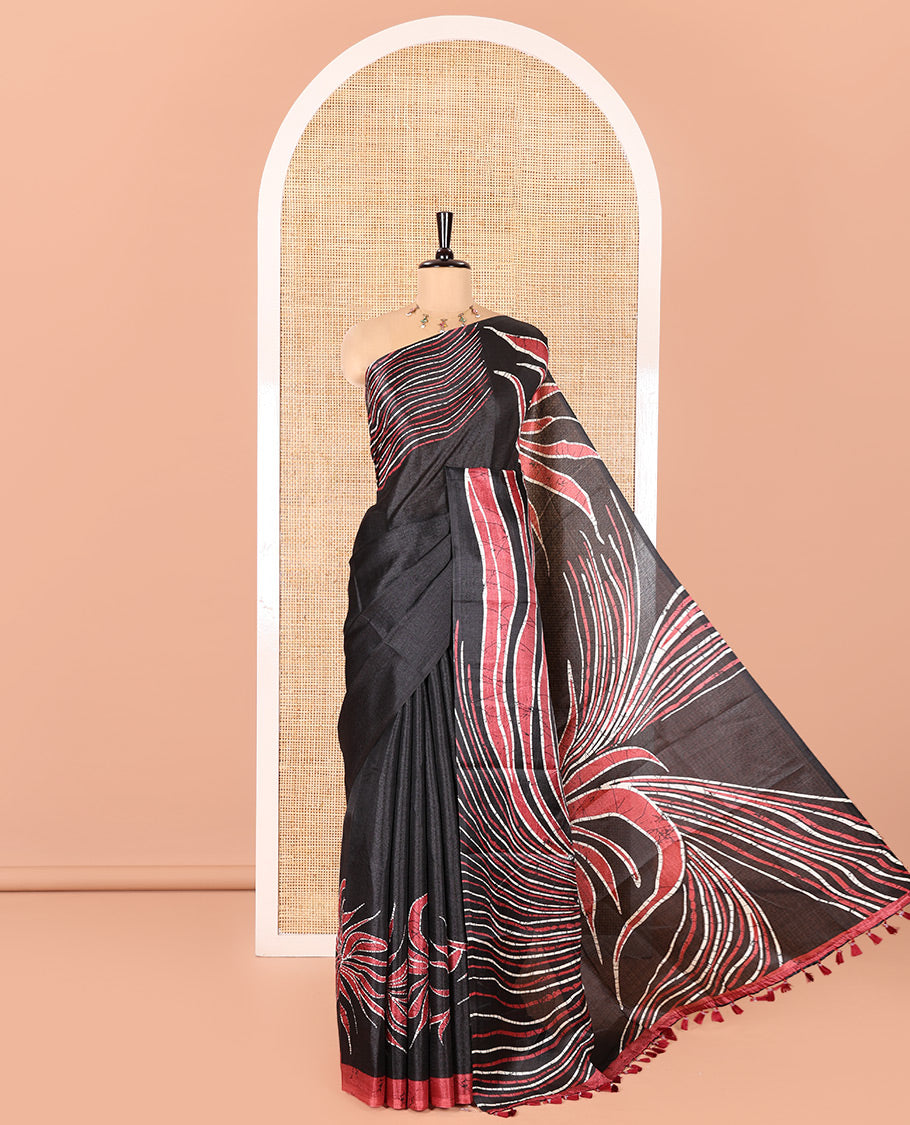 Borderless Black and Pink Art Khadi Cotton Saree, Detailed with Batik Print-Style Vines Print on Its Body, Self-Pallu of Batik Print, and Paired with a Matching Blouse