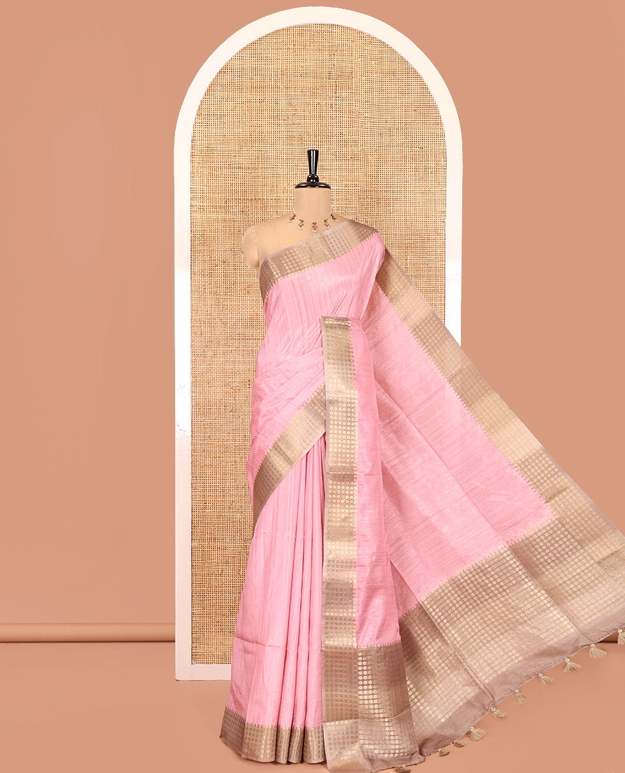 Onion Pink Plain Matka Silk Fancy Saree , Small Polka Dots Woven Temple contrast Border, Pallu Steeped with Polka Dots, and Paired with a Patola-Style Floral Printed Blouse