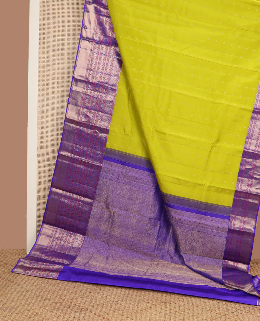 Green zari buttas silk saree, contrast border of salangai,manga,jada nagam,rudraksham & rettai neli designs & jaal pallu