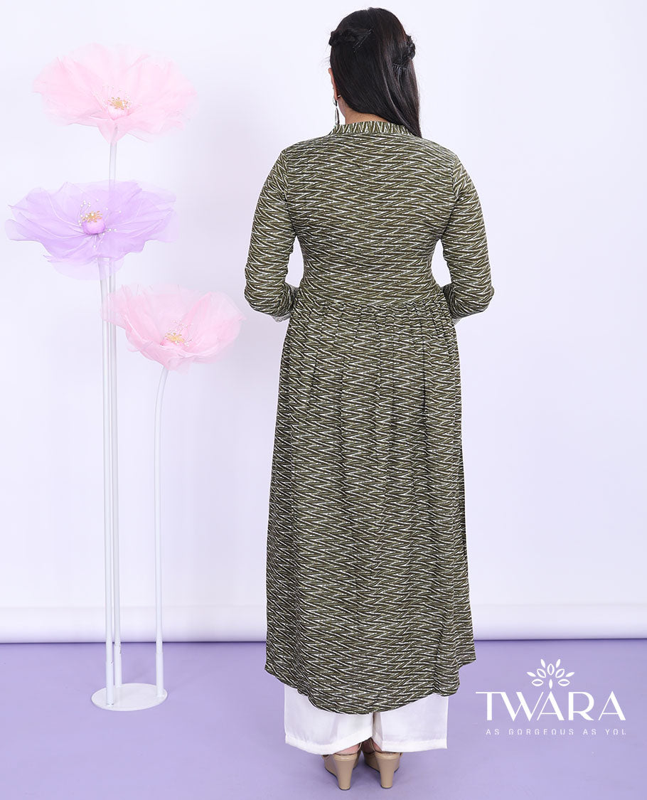 Twara green chevron print & neck embroidered Chinese collar with 3/4th sleeve cotton a-line below-knee kurti