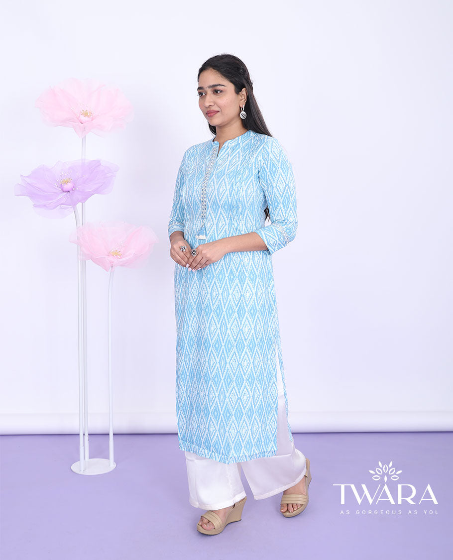 Twara blue argyle design printed Chinese collar 3/4th sleeve rayon straight-cut below-knee kurti