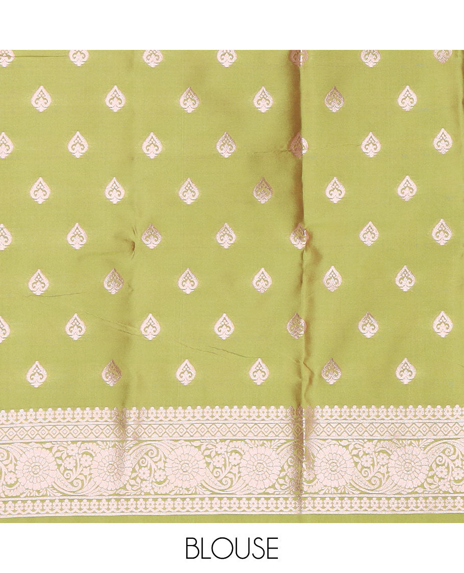 Borderless pink butter silk saree with zari buttas, self-pallu of ogee patterns