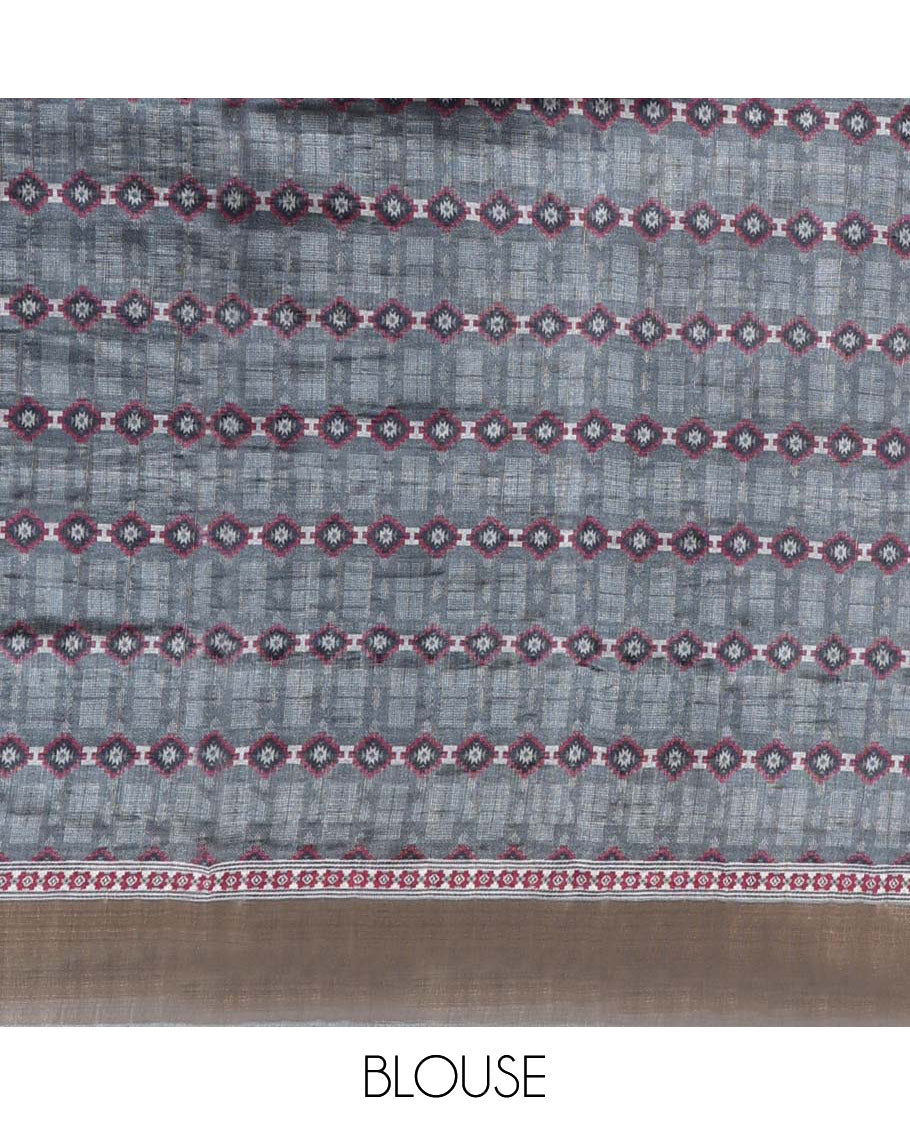 Maroon geometric printed casual wear saree, contrast border & pallu of geometric patterns print