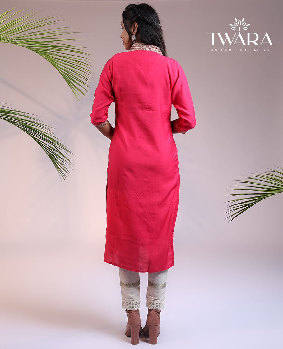 Twara pink embroidered 3/4th sleeve & V-neck muslin straight-cut below-knee kurti
