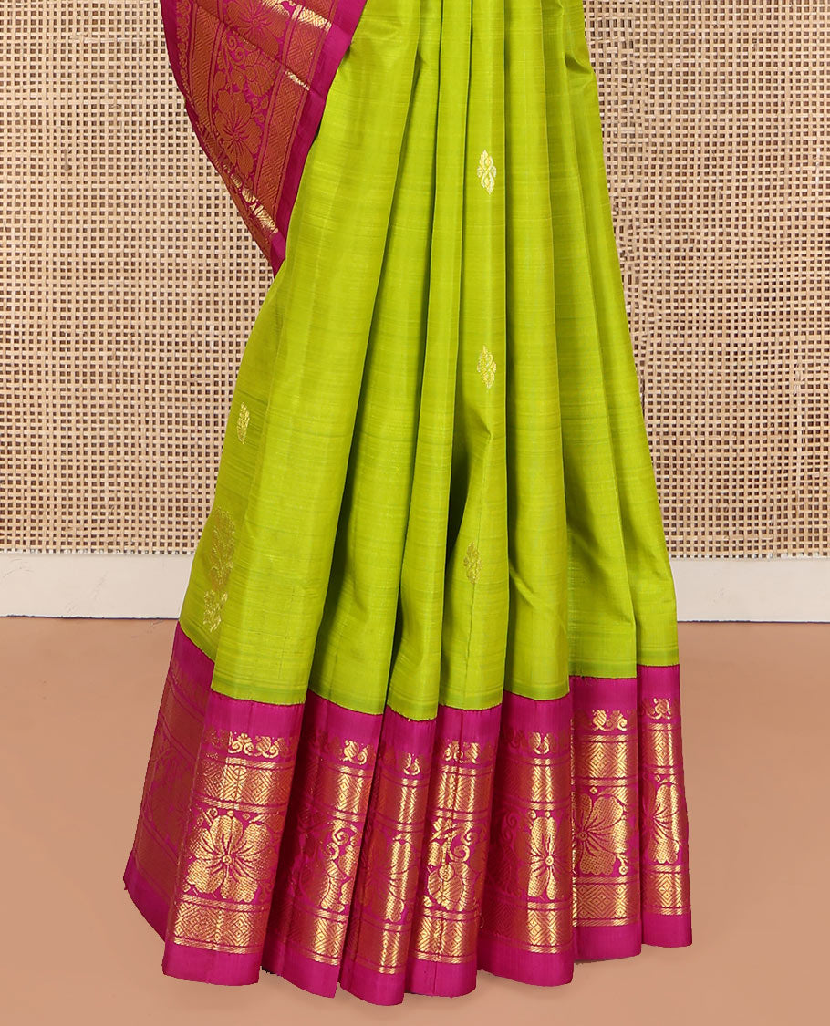 Green Kanchipuram Silk Saree, Sparsely Woven with Zari Buttas on Its Body, Complemented by a Contrast One-Sided Korvai Border of Manga Mokku, Banaras, Diamond and Kodi Visiry Designs, Pallu of Floral Jaal Designs, and Comes Without a Blouse