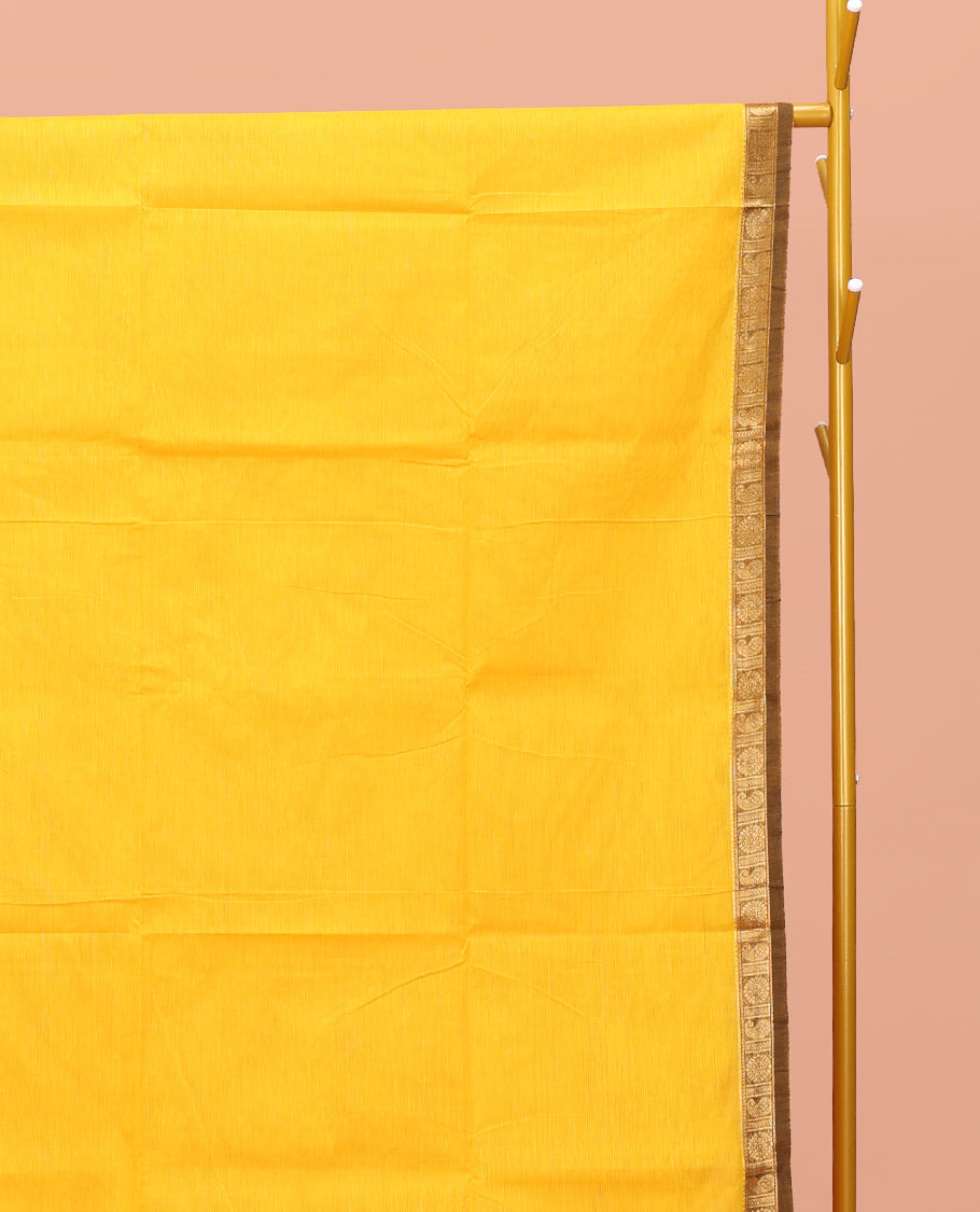 Yellow Plain Chettinad Cotton Saree, Complemented by a Contrast Traditional Zari Design Woven Temple Border, Sparsely Striped Pallu, and Paired with a Matching Blouse
