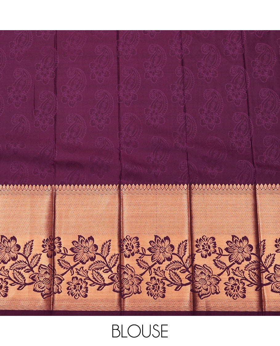 Green Budget Silk Saree, Adorned with Paisley Jacquard, Complemented by Contrast Traditional Zari Border, Intricate Pallu, and a Contrast Blouse