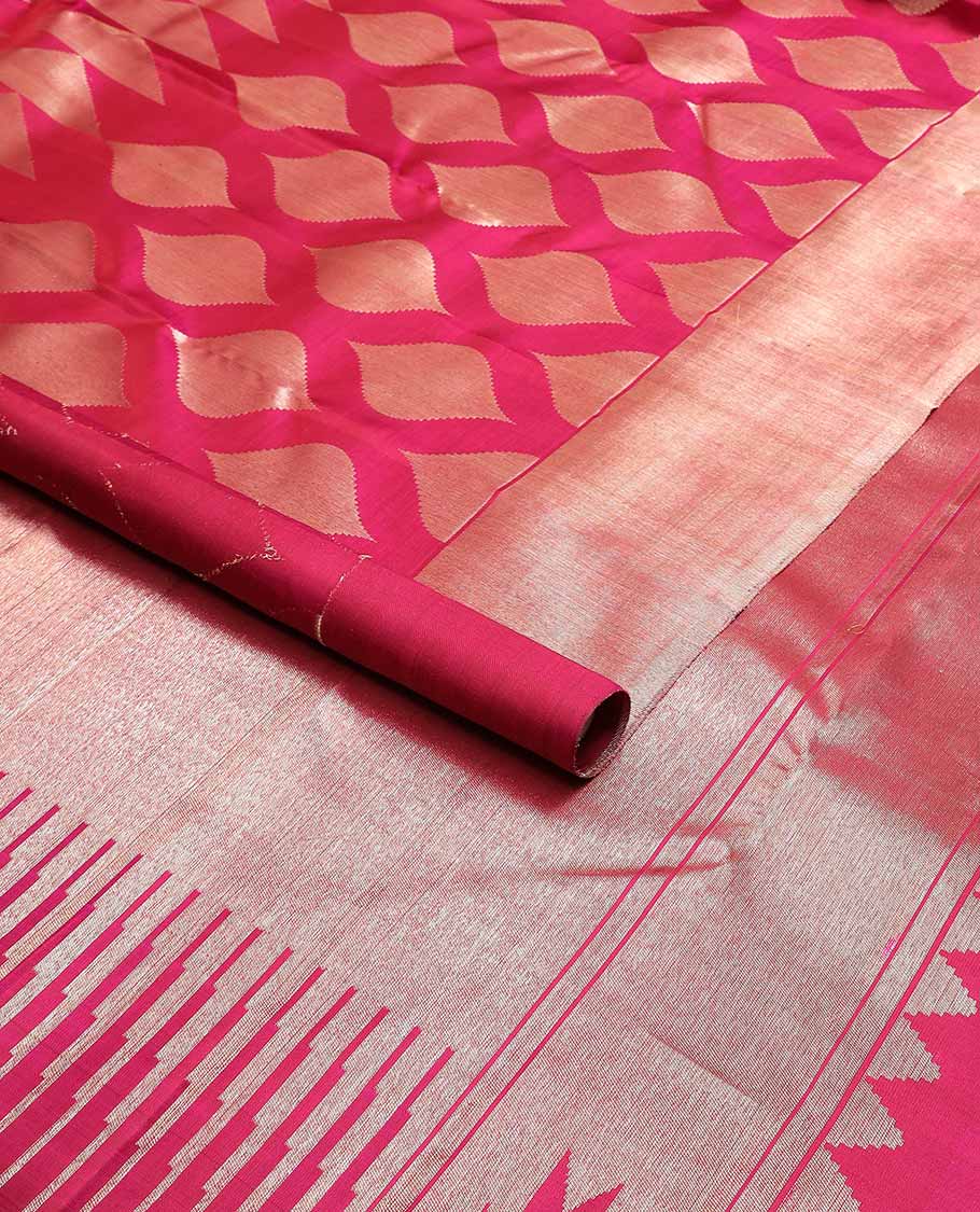 Red geometric design kancheepuram silk saree with self zari border & bhavanji pallu