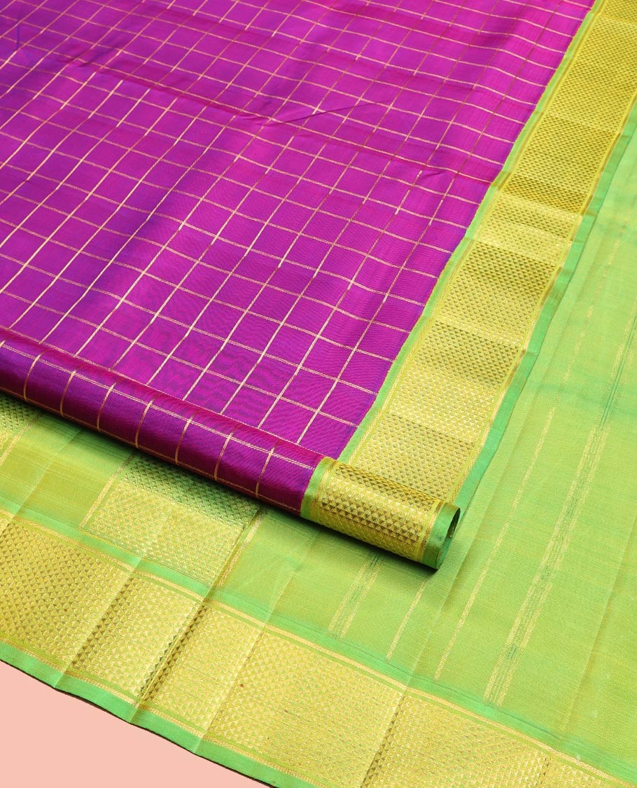 Purple Nine-Yard Silk Saree, Enriched with a Checked Zari Design, Complemented by Contrast Korvai Ara Maadam Border, Pallu of Ara Maadam Designs, and No Blouse