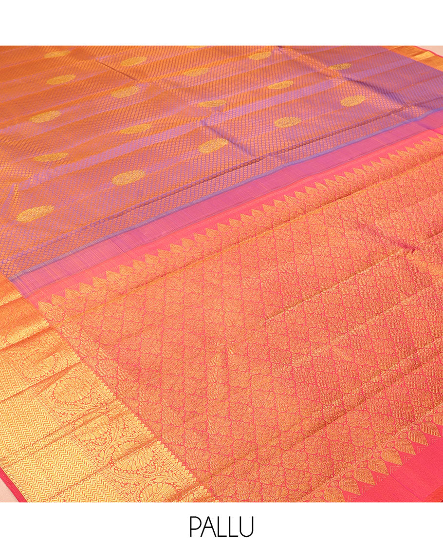 Violet Parampara Silk Saree, Adorned with Embossed and Zari Buttas, Contrast Border of Thilakam Mokku, Paisa, Kodi Visiry, and Vanki Designs, Grand Pallu, and a Contrast Blouse