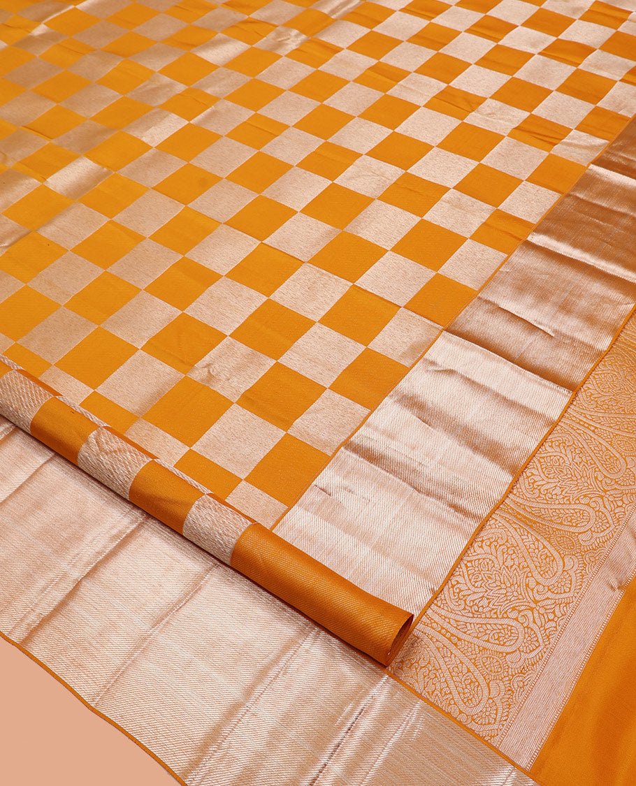 Yellow Checked Kanchipuram Wedding Silk Saree, Highlighted by a Zari Border, Intricately Designed Pallu, and Matching Blouse
