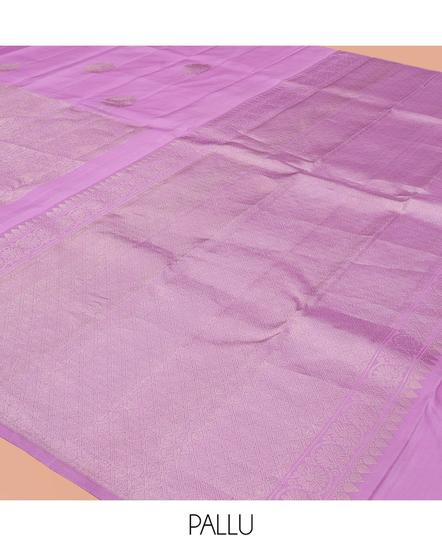 Borderless Pink Kanchipuram Designer Silk Saree, Adorned with Zari Buttas and Jacquard Design, Grand Jaal Pallu, and a Matching Blouse