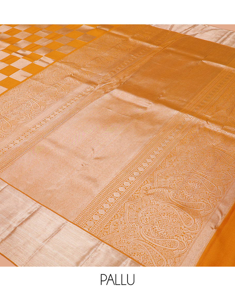 Yellow Checked Kanchipuram Wedding Silk Saree, Highlighted by a Zari Border, Intricately Designed Pallu, and Matching Blouse