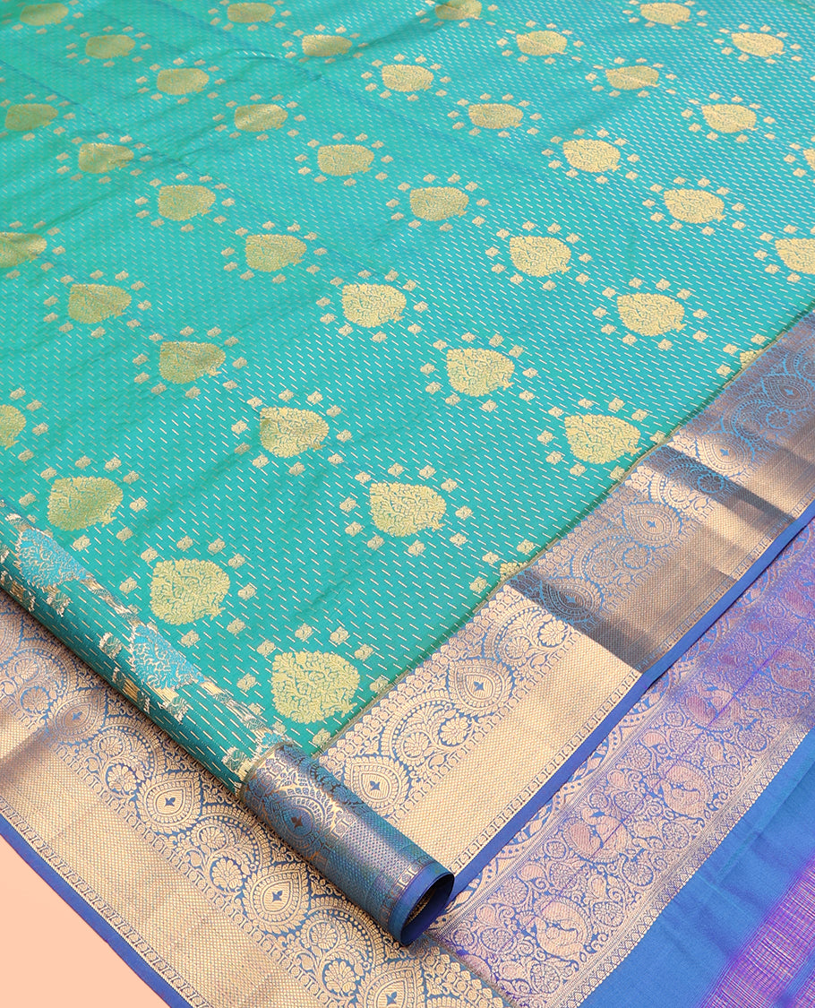 Green Vasundhara Lite Silk Mix Saree, Adorned with Zari Designs, a Contrast Traditional Zari Border, Intricate Pallu, and a Contrast Blouse