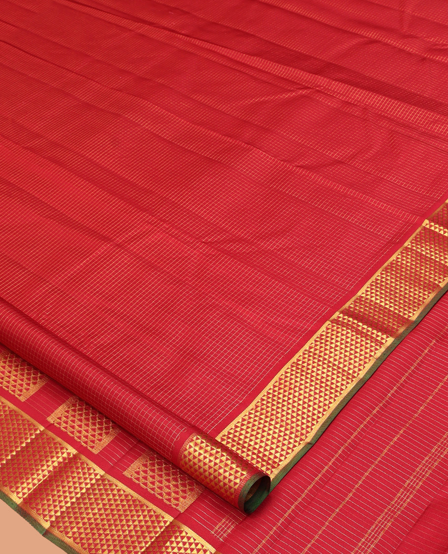 Red Checked Kanchipuram Silk Saree, Highlighted by a Zari Border of Ara Maadam Design, Pallu of Ara Maadam Design, and a Matching Blouse