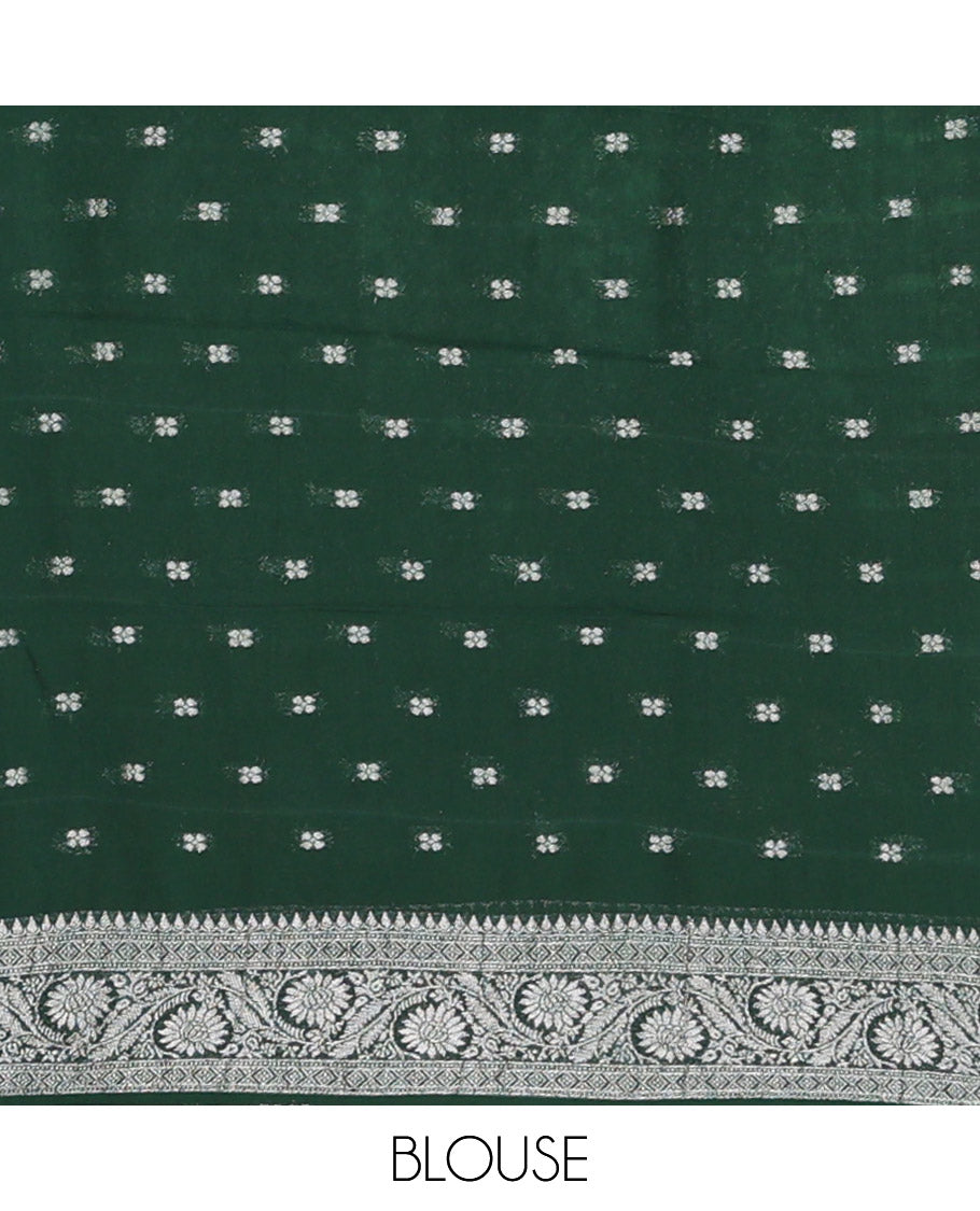 Green Georgette Saree, Adorned with Floral Jaal Jacquard, Highlighted by Floral Creeper Border, Grand Jaal Pallu, and a Matching Blouse