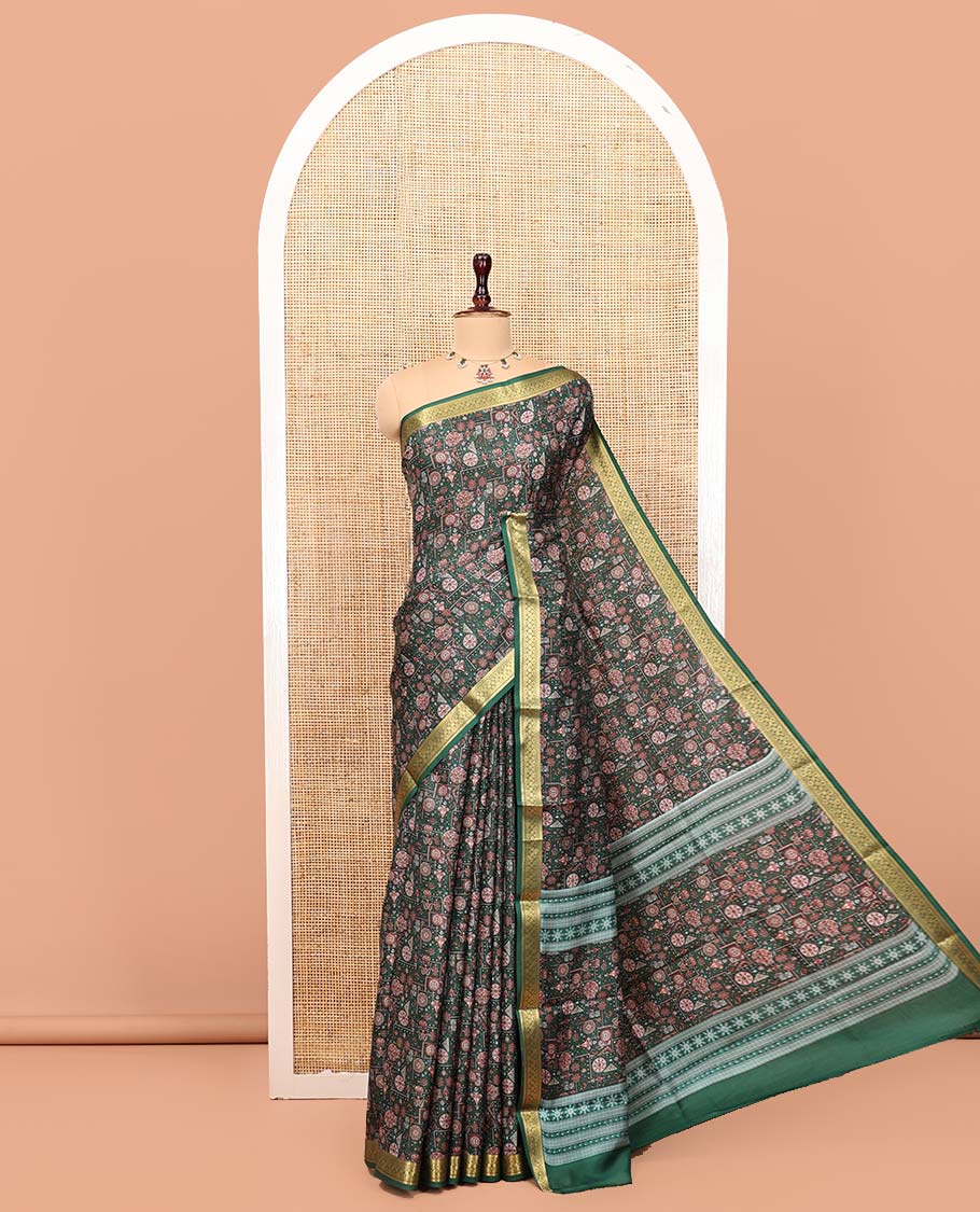 Green Printed Silk Saree, Adorned with Intricate Designs, Highlighted by a Traditional Zari Border, Printed Pallu, and a Matching Blouse