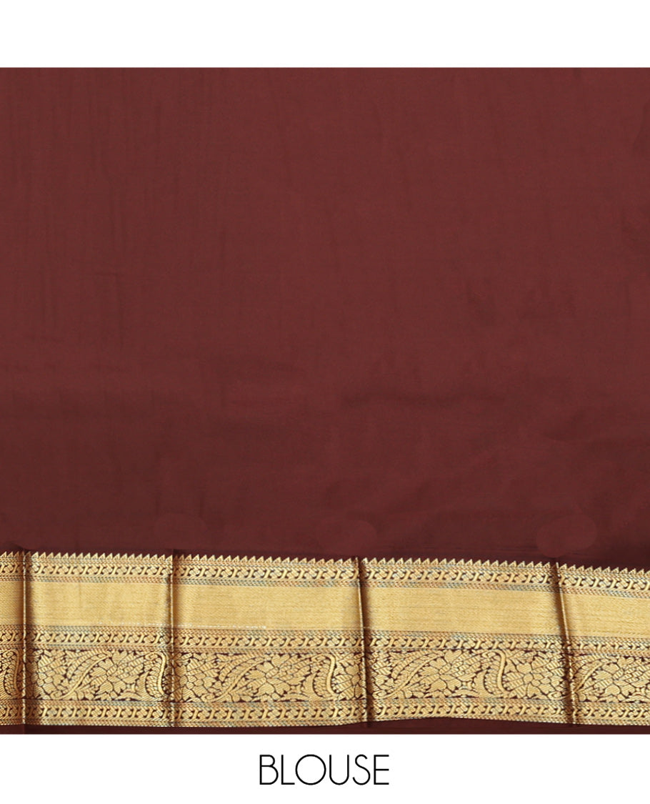 Green Budget Silk Saree, Adorned with Zari Buttas, Complemented by Contrast Traditional Zari Design Border, Floral Design Pallu, and a Contrast Blouse
