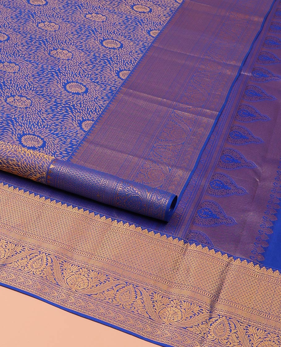 Blue Kanchipuram Wedding Silk Saree, Embellished with Jacquard Design on Its Body, Highlighted by Zari Border of Muthu, Jaal, Diamond, Vanki, and Kodi Visiry Designs, Intricately Designed Pallu, and Paired with a Matching Blouse