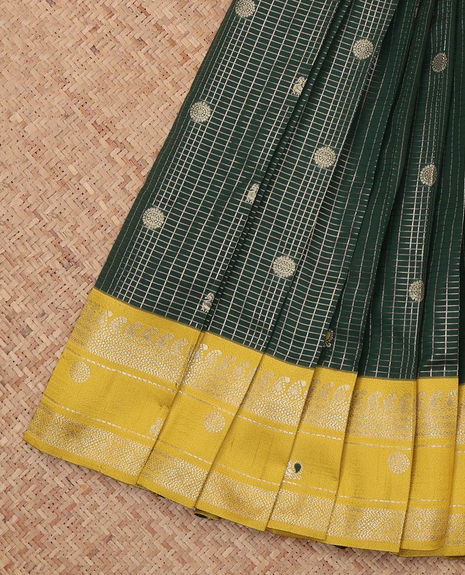 Green Litchi Saree, Gleamed Up with Peacock-Chakram Buttas and Checks, a Contrast Traditional Zari Border, Finely Crafted Pallu, and a Contrast Blouse