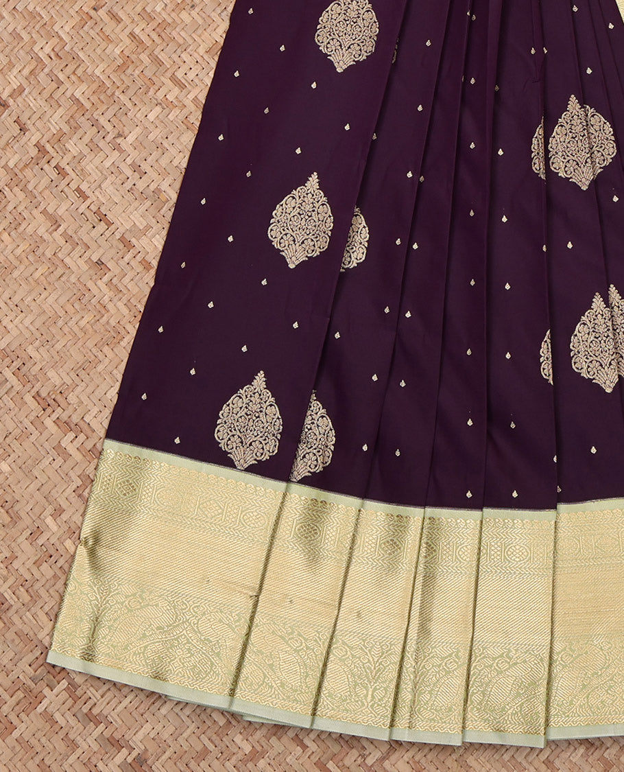 Purple Budget Silk Saree, Adorned with Zari Buttas, Complemented by Contrast Traditional Zari Border, Grand Pallu and a Contrast Blouse