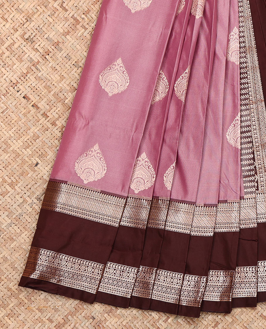 Pink Budget Silk Saree, Graced with Zari Buttas, Complemented by a Contrast Traditional Zari Rettai Pettu Border, Intricate Pallu, and a Contrast Blouse