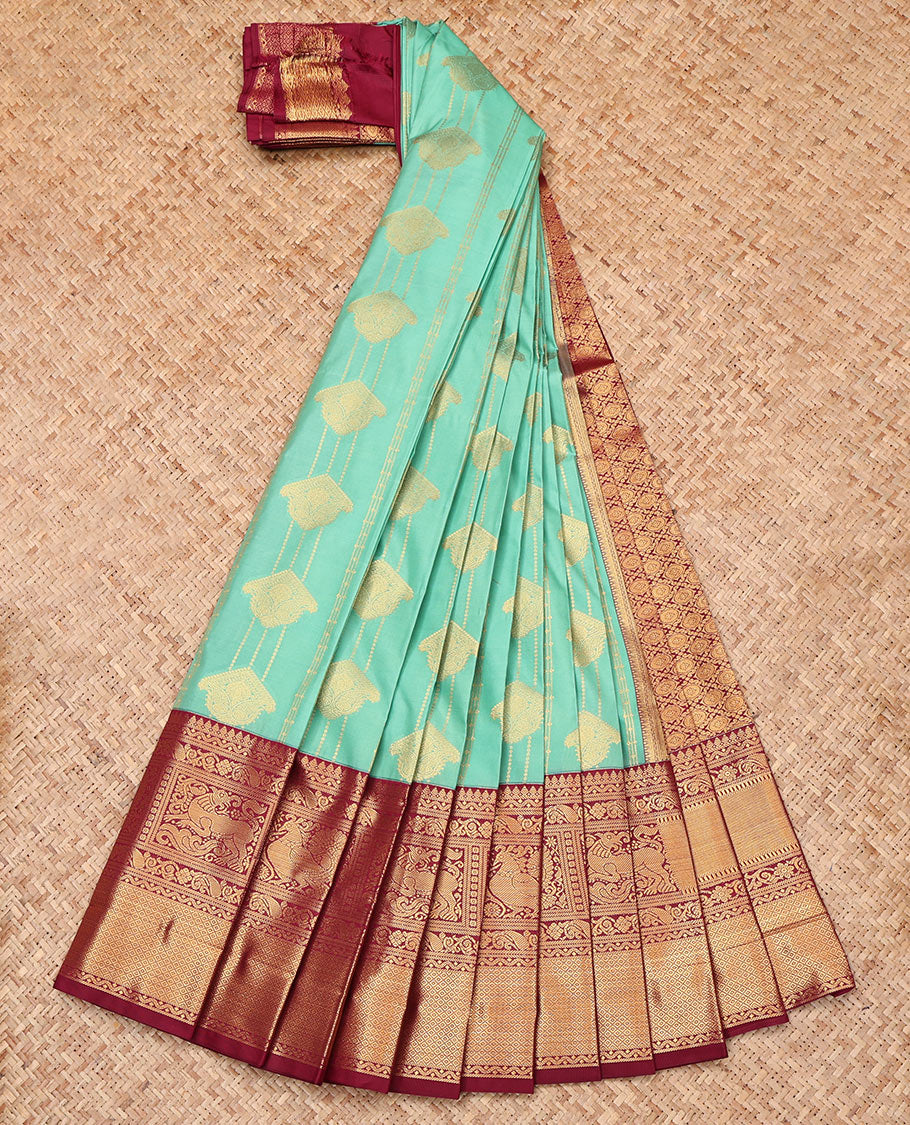 Green Budget Silk Saree, Woven with Zari Designs, Complemented by a Contrast Traditional Zari Border, Jaal Pallu, and Contrast Blouse