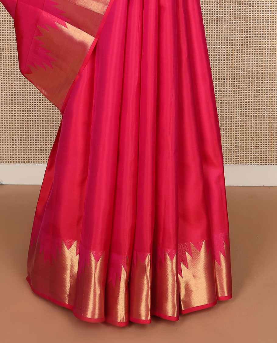 Hot pink plain design Kanchipuram silk saree, thazampoo rekku zari border & pallu of mayil kann designs