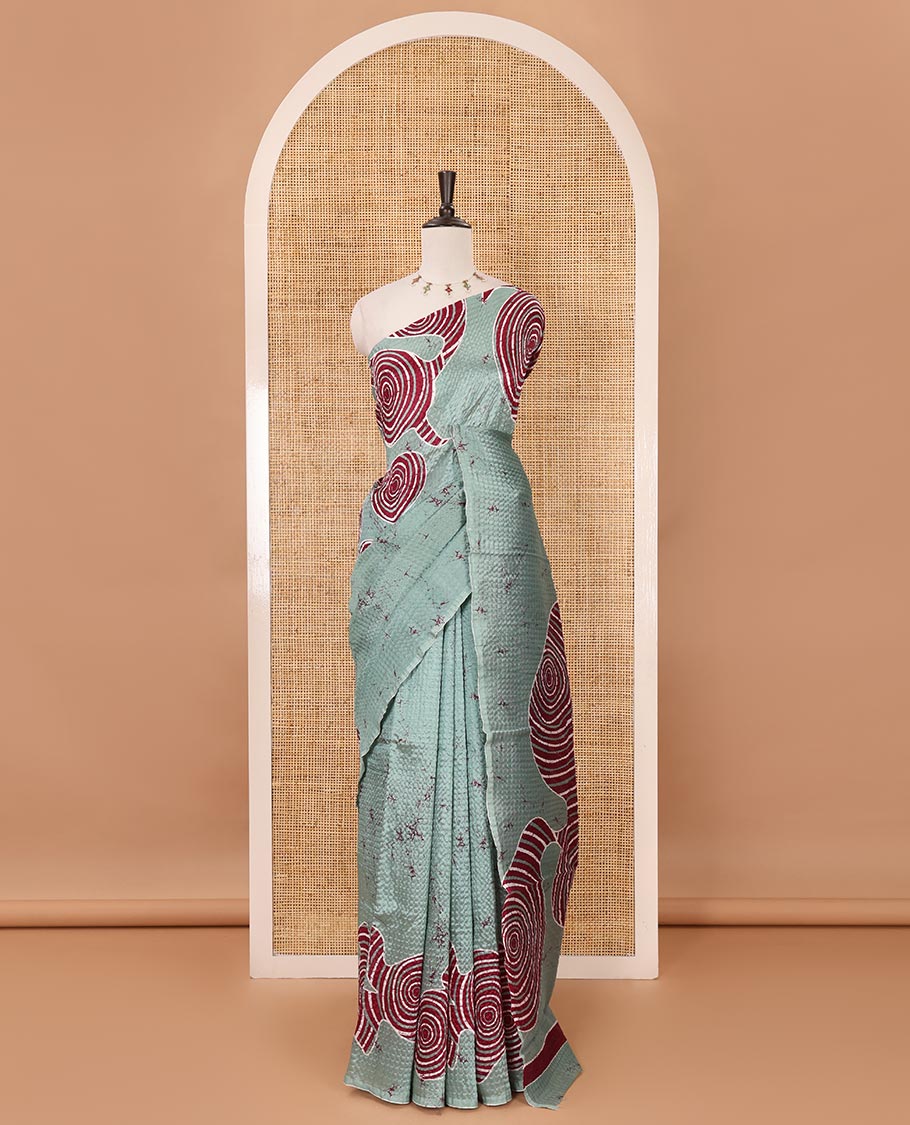 Borderless sea green abstract-geometric printed crushed litchi saree, printed pallu & running blouse