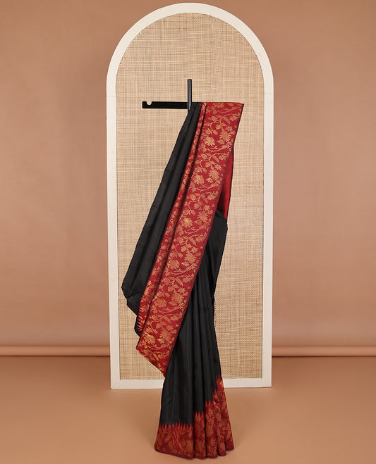 Borderless multi-color floral jacquard silk saree with bhavanji pallu