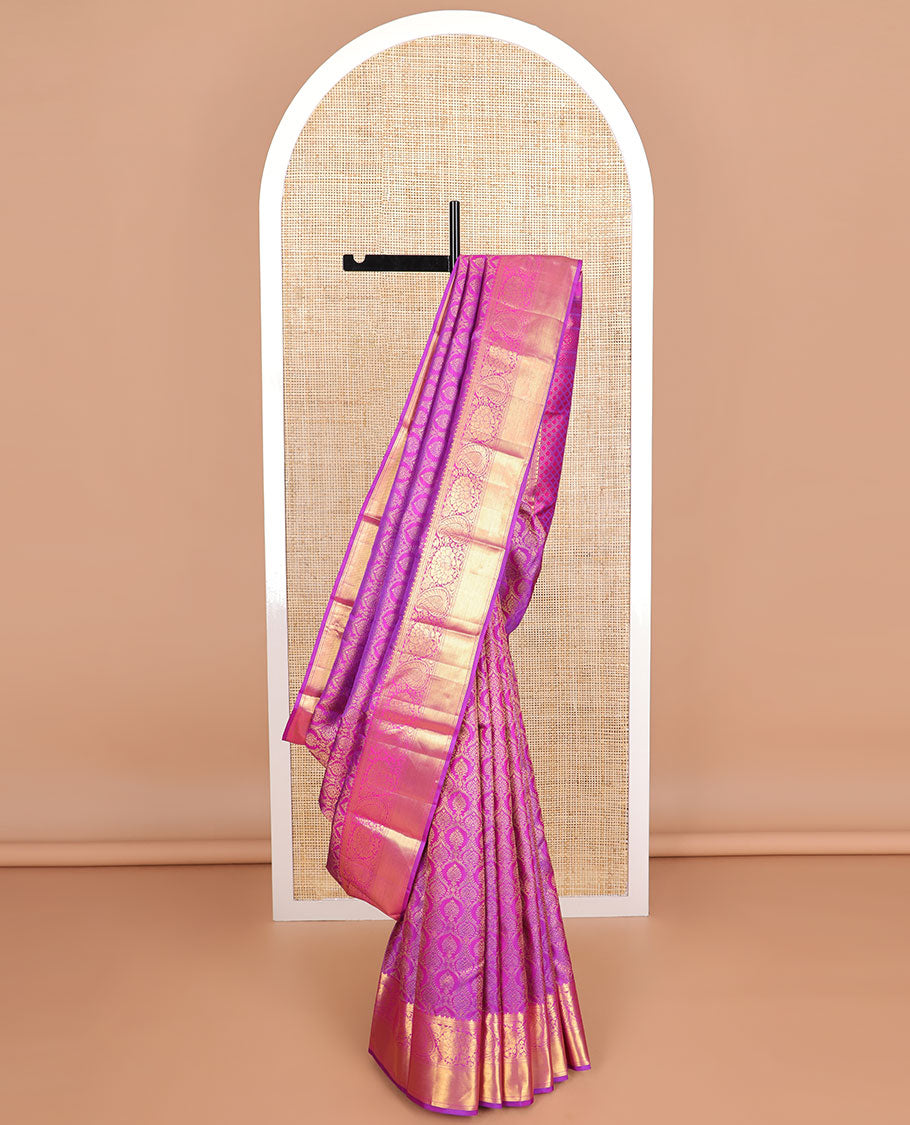 Pink floral jacquard silk saree with self zari border of thilakam mokku, kathir, banaras design & zari design pallu
