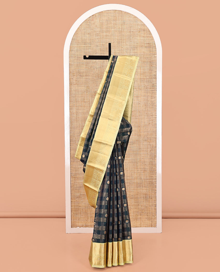 Green Vasundhara Silk Saree, Enriched with Zari Butta Enclosed Checked All Over Its Body, Complemented by a Contrast Border of Yaanai Designs, Intricately Designed Pallu, and Paired with a Contrast Blouse