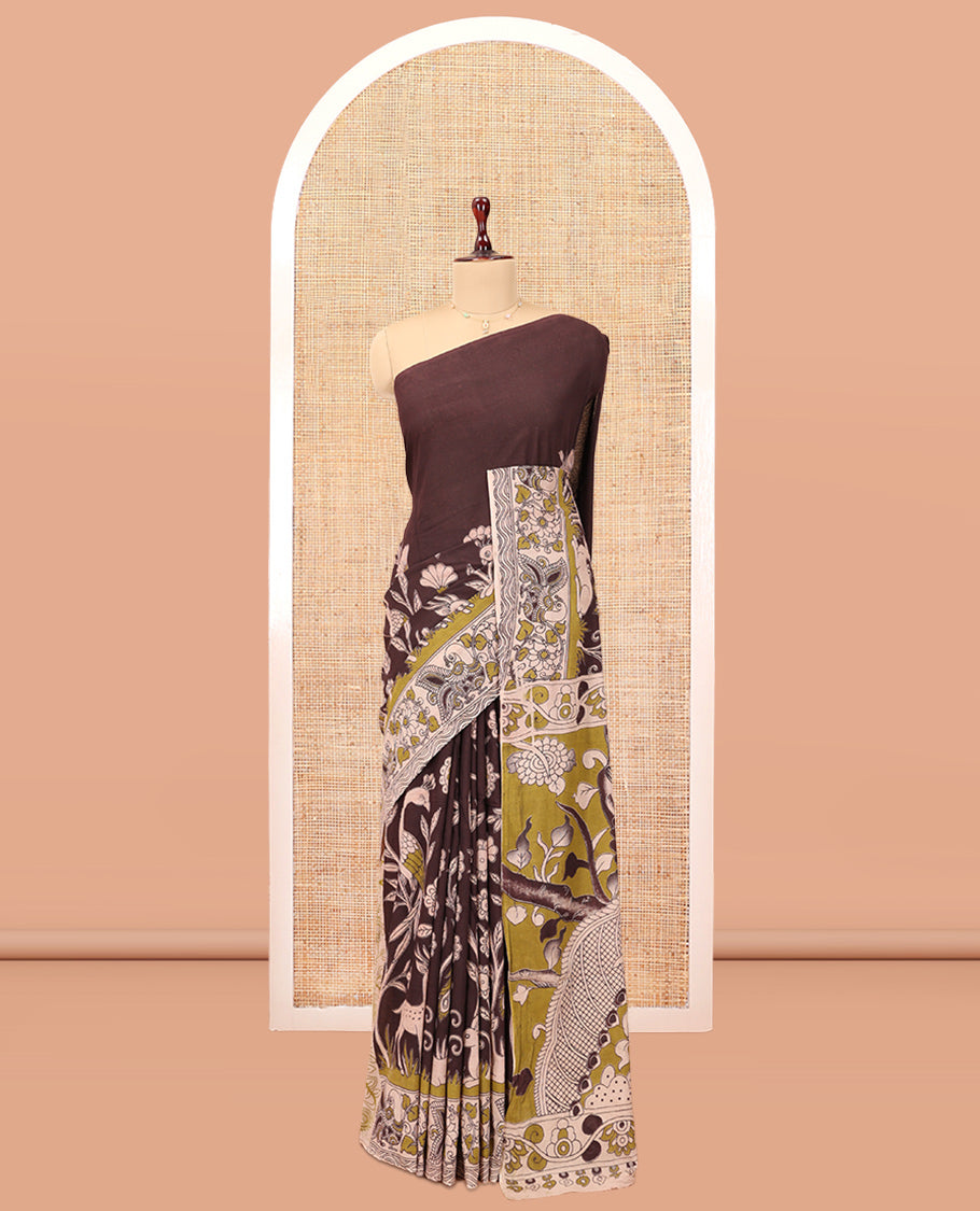 Brown Kalamkari Cotton Saree, Adorned with Floral and Animal-Themed Print, Contrast Printed Border, Kalamkari Animal Motifs Pallu, and a Contrast Blouse