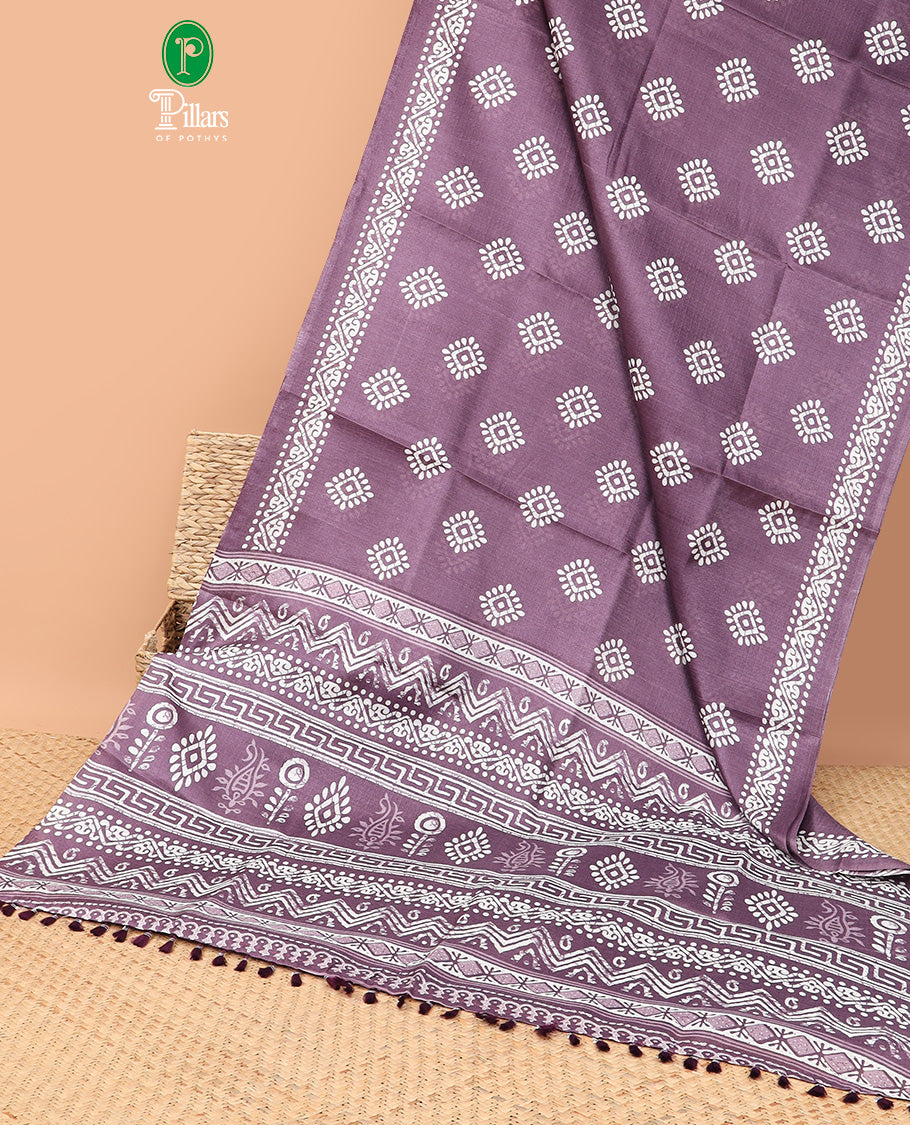 Light purple small patick print kadhi tussar saree with self design pallu & small butta print blouse