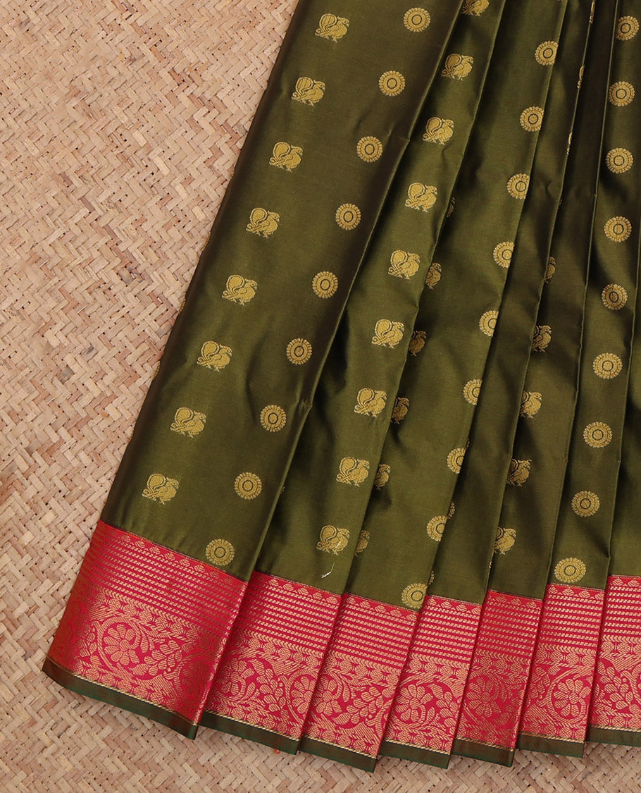 Green Budget Silk Saree, Enriched with Peacock-Chakram Buttas, a Contrast Traditional Zari Border, Jaal Pallu, and a Contrast Blouse