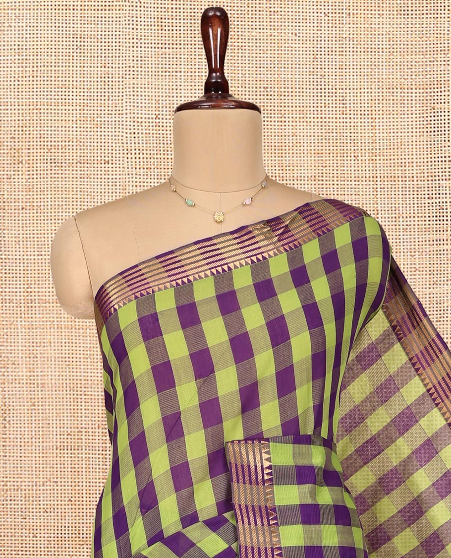 Multi-Color Checked Mangalgiri Cotton Saree, Highlighted by Zari Temple Border, Zari-Striped Pallu, and Paired with a Matching Blouse