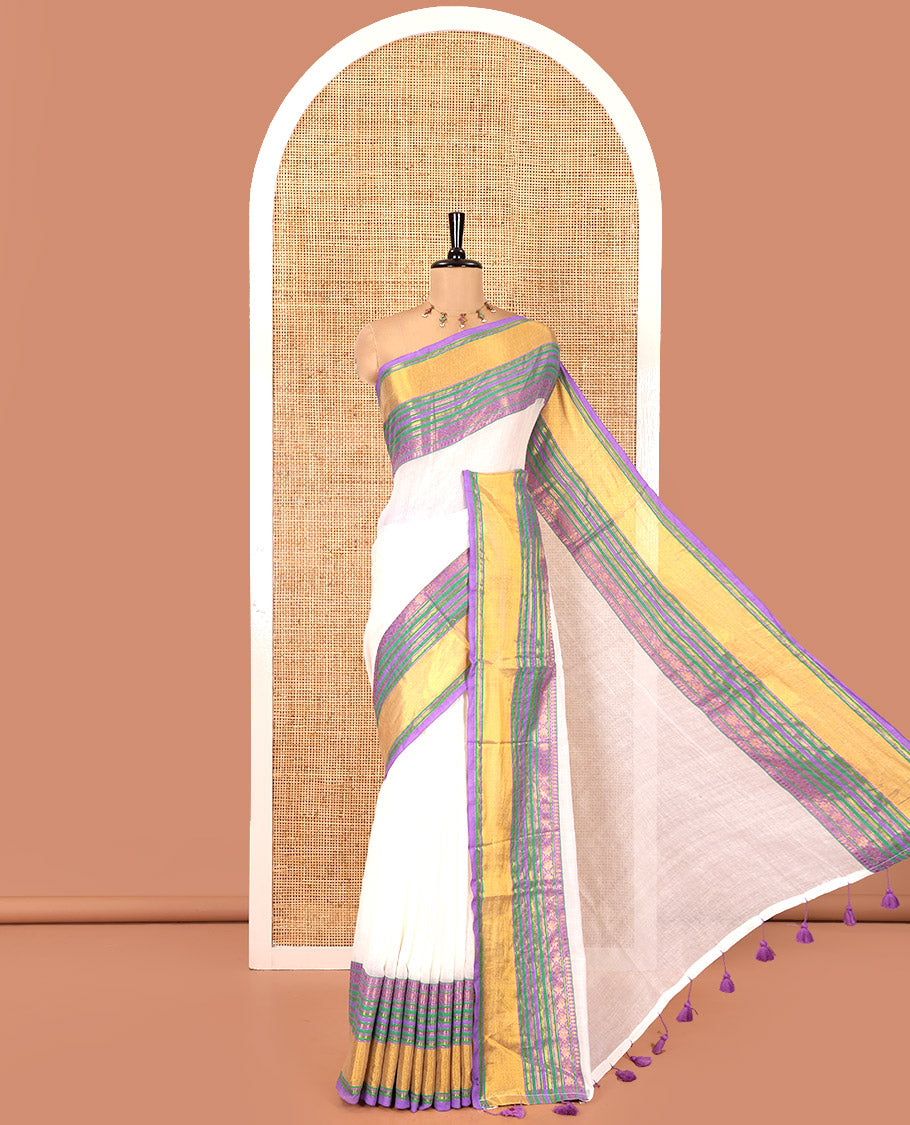 Cream Plain Khadi Mul Cotton Saree, Complemented by a Contrast Traditional Zari Kanchi Border, and a Matching Blouse