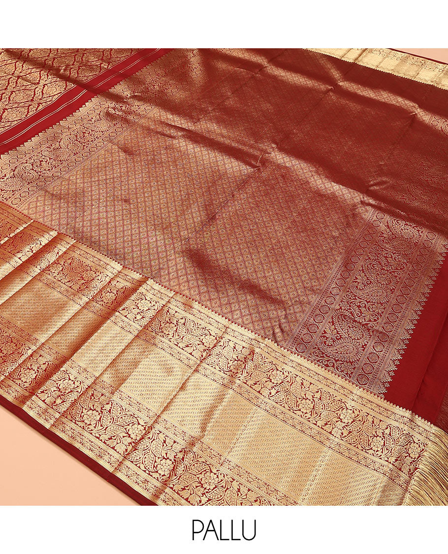 Light maroon jacquard kanchipuram silk saree, zari border of thilakam, muthu, and kodi visiry designs, and jaal pallu