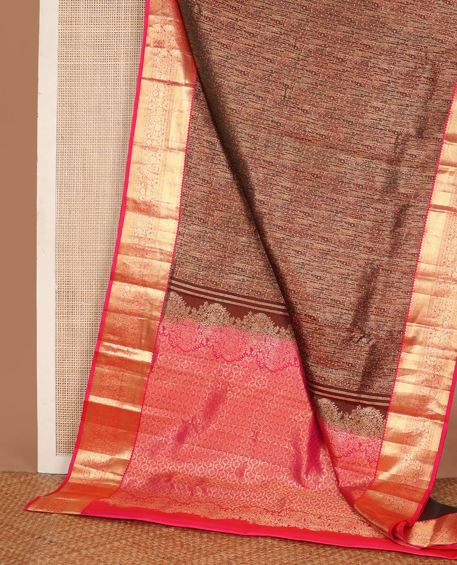 Brown jacquard wedding silk saree, contrast geometric pallu & border of thilakam mokku,rudraksham, lavangam, laddu kamalam, & jaal