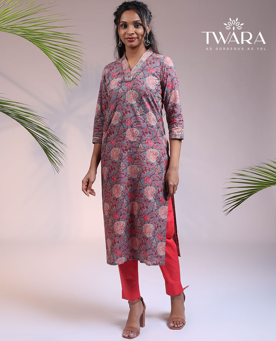 Twara grey floral printed 3/4th sleeve & V-neck cotton straight-cut below-knee kurti